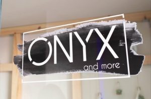 Logo der Dankstelle ONYX and more