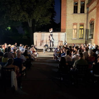 Bild der Dankstelle Theater Carnivore
