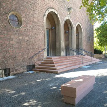 Bild der Dankstelle Treppenanlage St. Albert Kirche